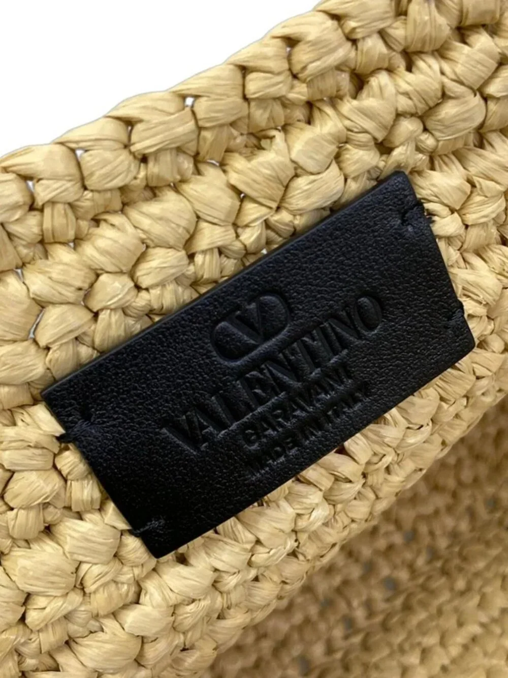 VALENTINOGARAVANI Viva Superstar Small Woven Raffia, V Logo Signature Beige